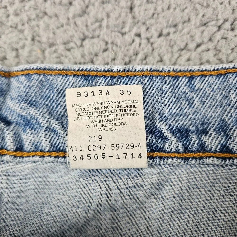 Levis this preowned